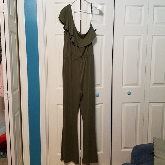 JustFab Dresses & Skirts - Off-the-shoulder jumpsuit